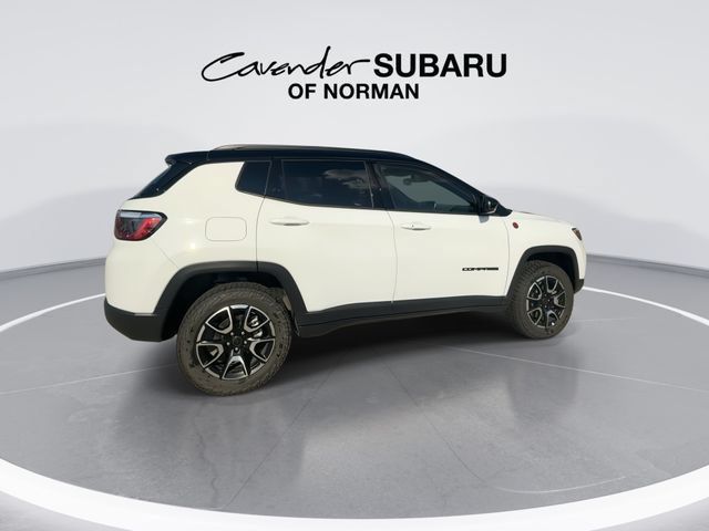Used 2026 Jeep Compass Trailhawk AWD/4WD image 8