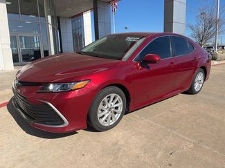 Used 2021 Toyota Camry LE video 1