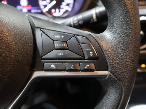 Used 2024 Nissan Sentra SV image 35