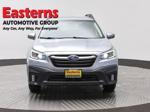 Used 2022 Subaru Outback Premium AWD/4WD image 2