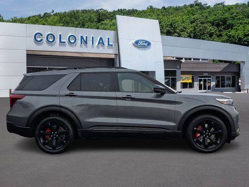 Certified 2023 Ford Explorer ST w/ Equipment Group 401A image 7