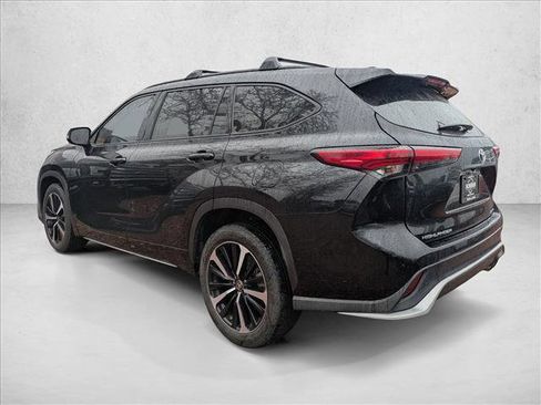 Used 2021 Toyota Highlander XSE AWD/4WD image 7