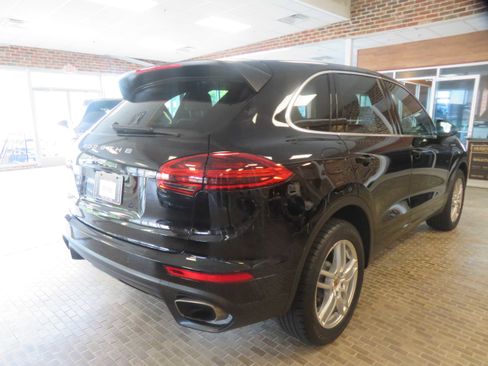 Used 2016 Porsche Cayenne AWD/4WD image 64