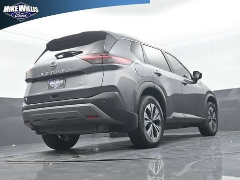 Used 2023 Nissan Rogue SV w/ SV Premium B Package FWD image 23