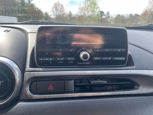 Used 2017 FIAT 124 Spider Classica RWD image 25