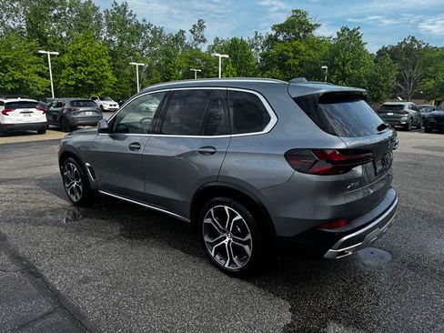 Used 2025 BMW X5 xDrive40i AWD/4WD image 3