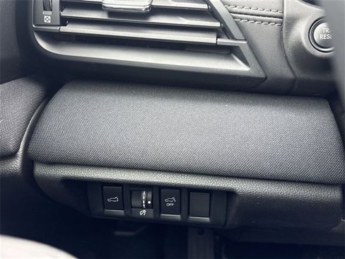 Used 2023 Subaru Outback Premium image 18