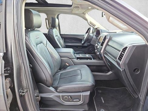 Used 2020 Ford Expedition Platinum image 25