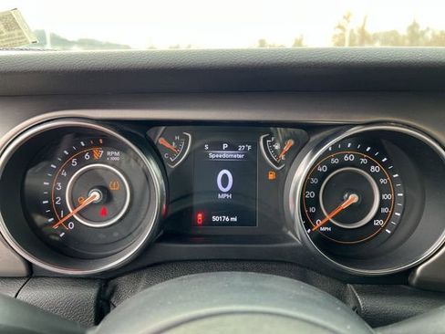 Used 2020 Jeep Gladiator Sport w/ Quick Order Package 24S image 12