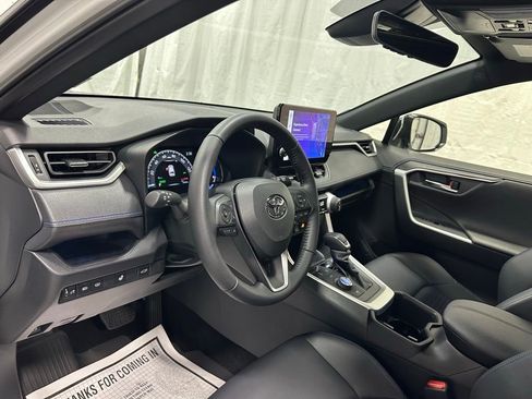 Used 2025 Toyota RAV4 XSE w/ Weather Package image 15