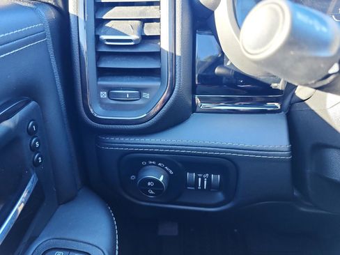 Used 2025 RAM 2500 Limited image 28