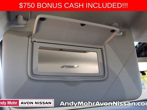 New 2025 Nissan Versa SR w/ Trunk Package image 30