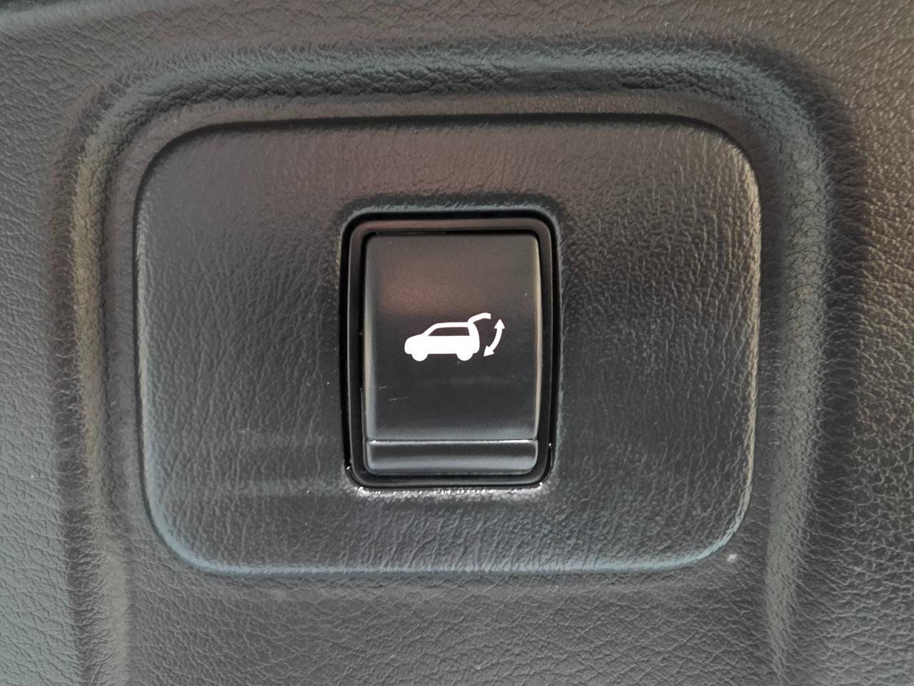 Used 2018 Nissan Murano Platinum AWD/4WD image 22