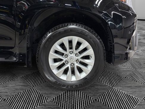 Used 2023 Lexus GX 460 Premium image 33