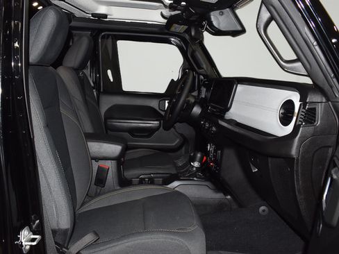 Used 2024 Jeep Wrangler Unlimited Sport AWD/4WD image 11