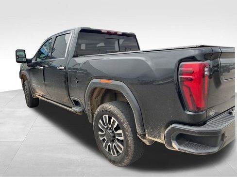 Used 2024 GMC Sierra 2500 Denali Ultimate AWD/4WD image 7
