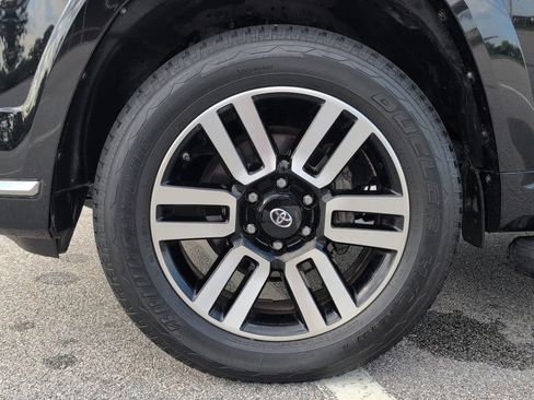 Used 2018 Toyota 4Runner Limited AWD/4WD image 7