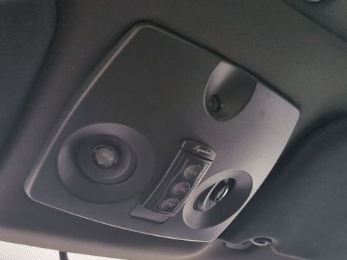 Used 2013 Chrysler 200 Limited image 18