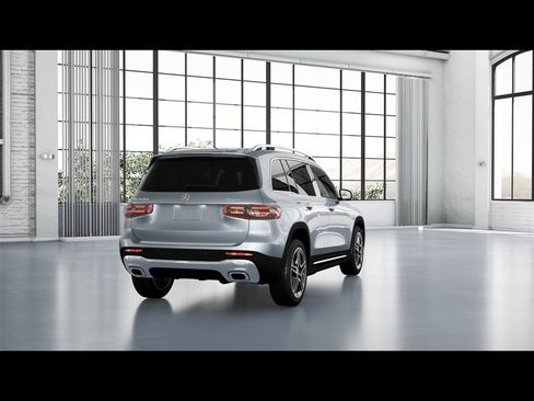 New 2026 Mercedes-Benz GLB 250 4MATIC image 18