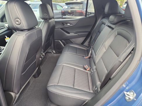 New 2026 Chevrolet Equinox LT w/ Convenience Package II image 16