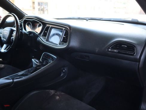Used 2018 Dodge Challenger GT w/ GT Interior Package AWD/4WD image 17