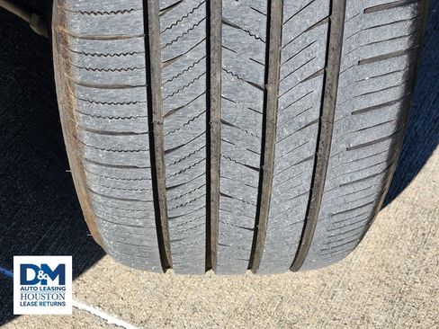 Used 2021 Dodge Challenger SXT w/ Blacktop Package image 19