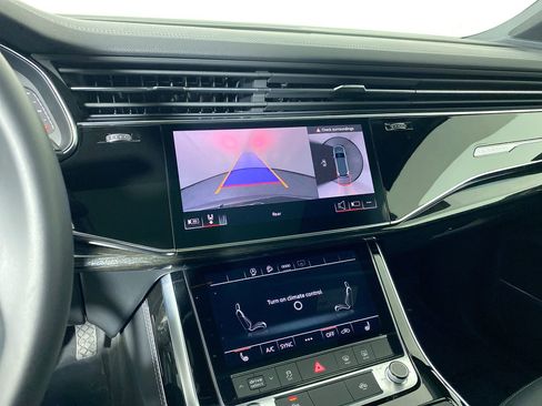 Certified 2025 Audi Q7 3.0T Premium Plus image 5