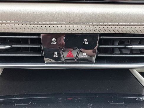 New 2026 Volkswagen Atlas SE image 24