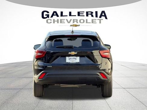 New 2026 Chevrolet Trax LS w/ Driver Confidence Package image 6