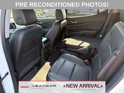Used 2023 GMC Acadia AT4 w/ Technology Package AWD/4WD image 19