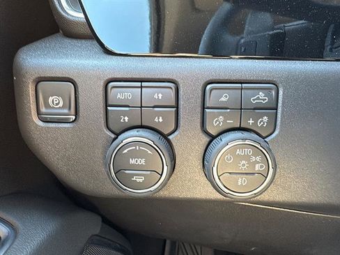 New 2026 Chevrolet Silverado 1500 RST w/ RST All Star Premium Package AWD/4WD image 19