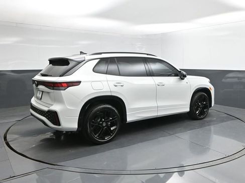 New 2026 Volkswagen Tiguan SE R-Line image 11