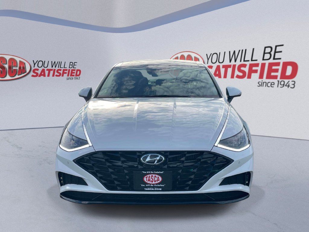 Used 2023 Hyundai Sonata Limited w/ Cargo Package FWD image 2