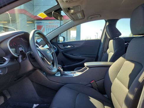 Used 2024 Chevrolet Malibu LT image 15