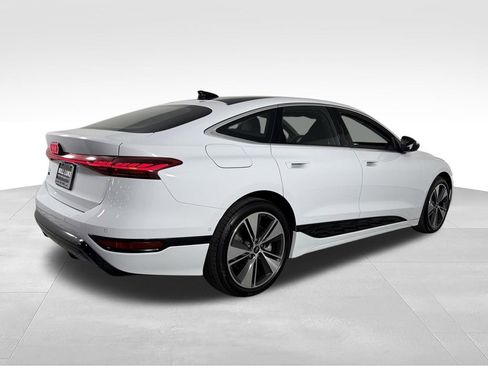 Used 2025 Audi A6 e-tron Premium Plus w/ Premium Plus RWD image 6