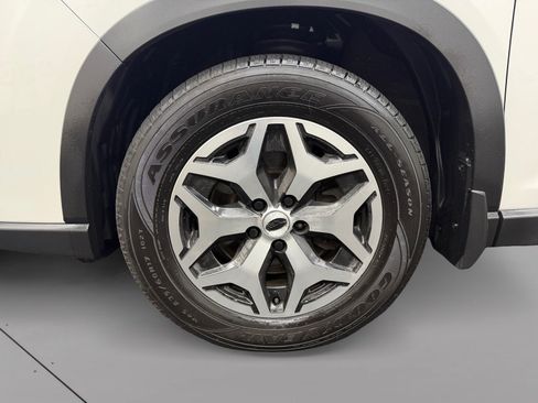Certified 2023 Subaru Forester Premium AWD/4WD image 14