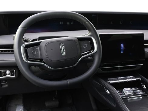 New 2026 Lincoln Nautilus Reserve image 12