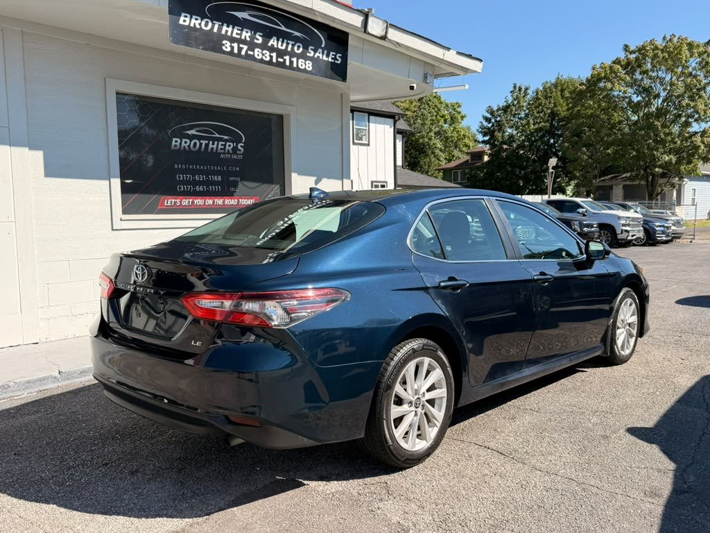 Used 2021 Toyota Camry LE AWD/4WD image 19