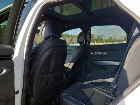 Used 2024 Genesis GV70 3.5T Sport image 12