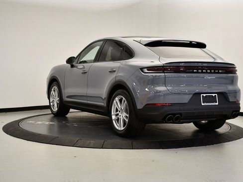 Certified 2026 Porsche Cayenne Coupe AWD/4WD image 3