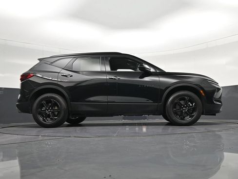 Used 2024 Chevrolet Blazer LT w/ Midnight/Sport Edition FWD image 27