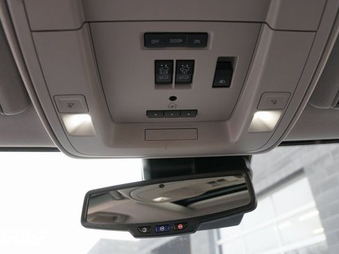 Used 2018 GMC Sierra 3500 Denali w/ Duramax Plus Package image 32