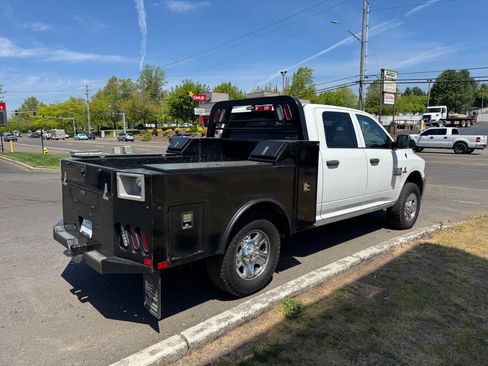 Used 2018 RAM 2500 Tradesman w/ Chrome Appearance Group AWD/4WD image 4