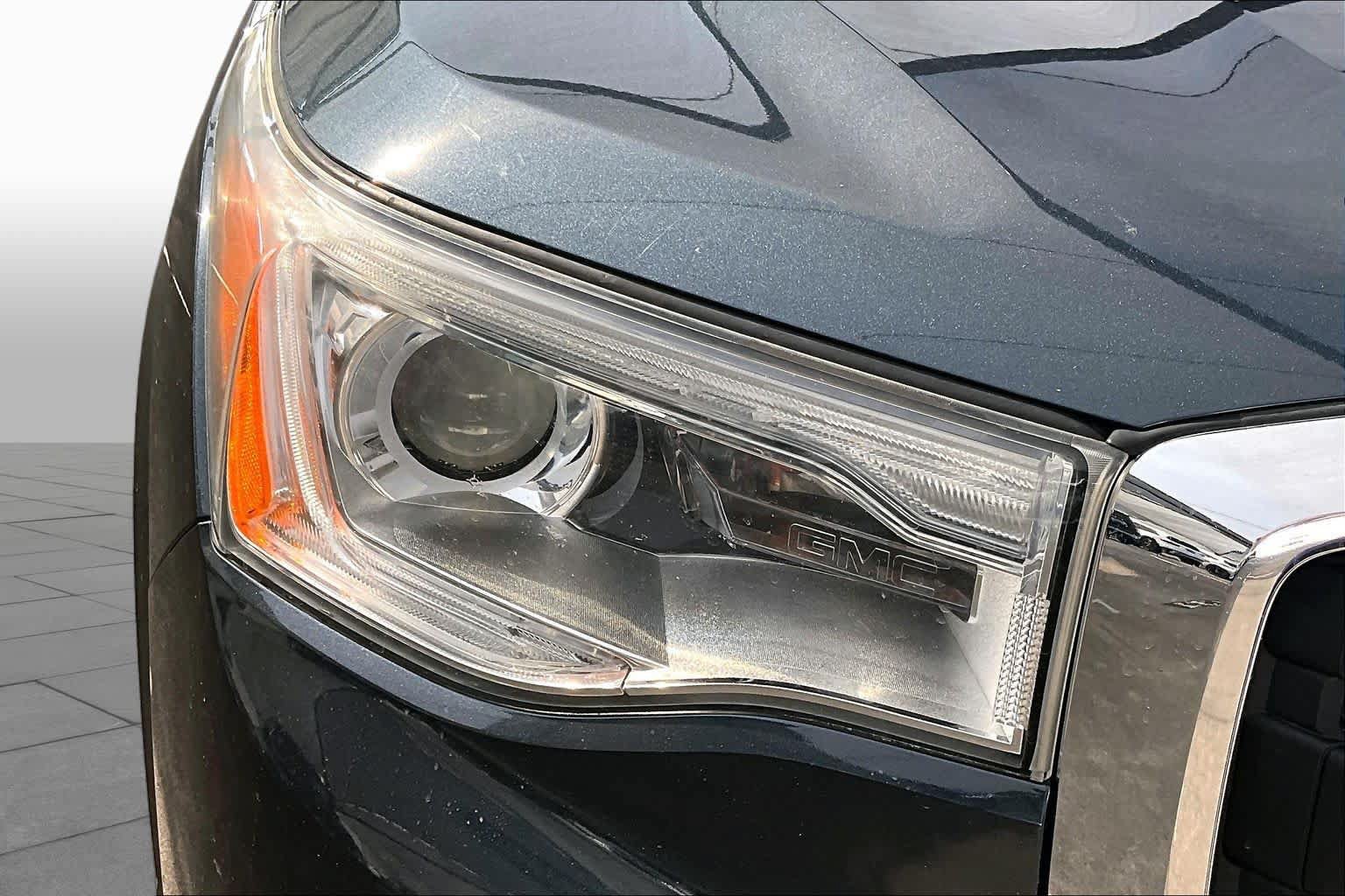 Used 2019 GMC Acadia SLE FWD image 28