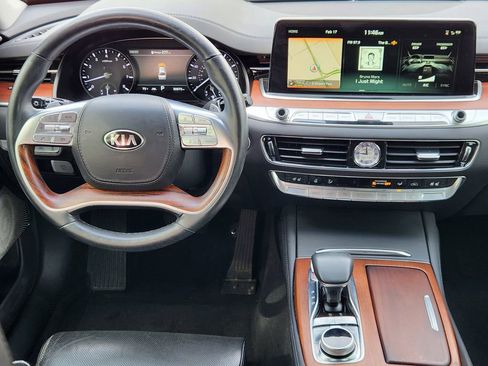 Used 2019 Kia K900 Luxury AWD/4WD image 27