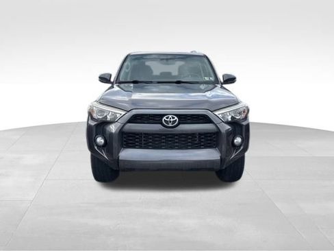 Used 2014 Toyota 4Runner SR5 Premium image 8
