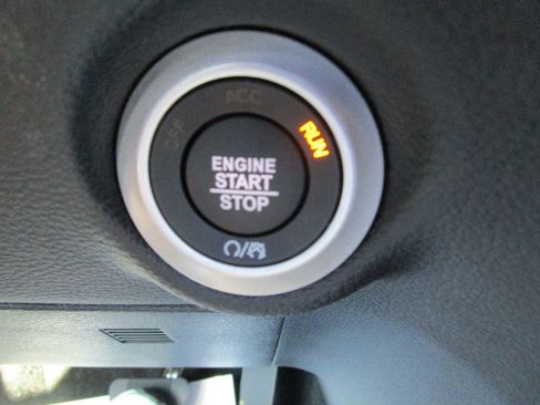 New 2025 Chrysler Pacifica Select image 27