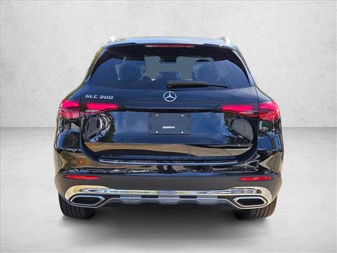 New 2026 Mercedes-Benz GLC 300 image 8