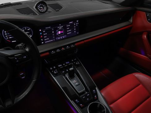 Certified 2022 Porsche 911 Carrera 4S AWD/4WD image 41