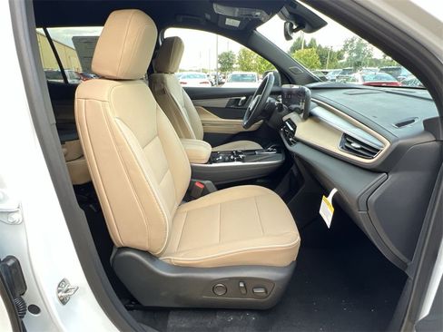 New 2026 Buick Enclave Preferred image 27